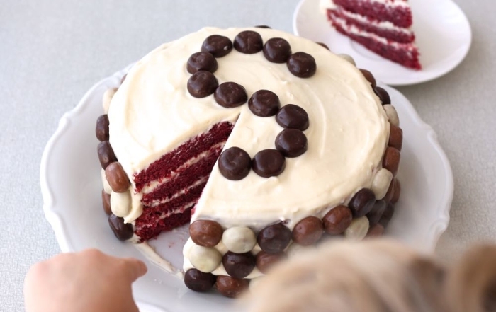 red-velvet-cake-lr